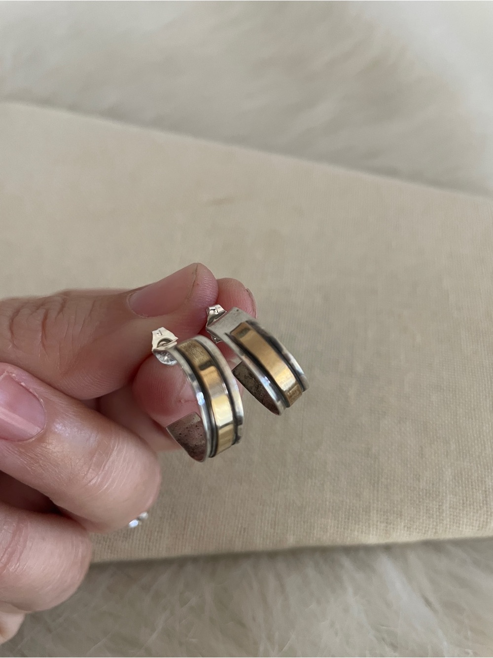 Two-Tone Gold and sterling Silver Hoop Earrings - Women vintage Jewelry